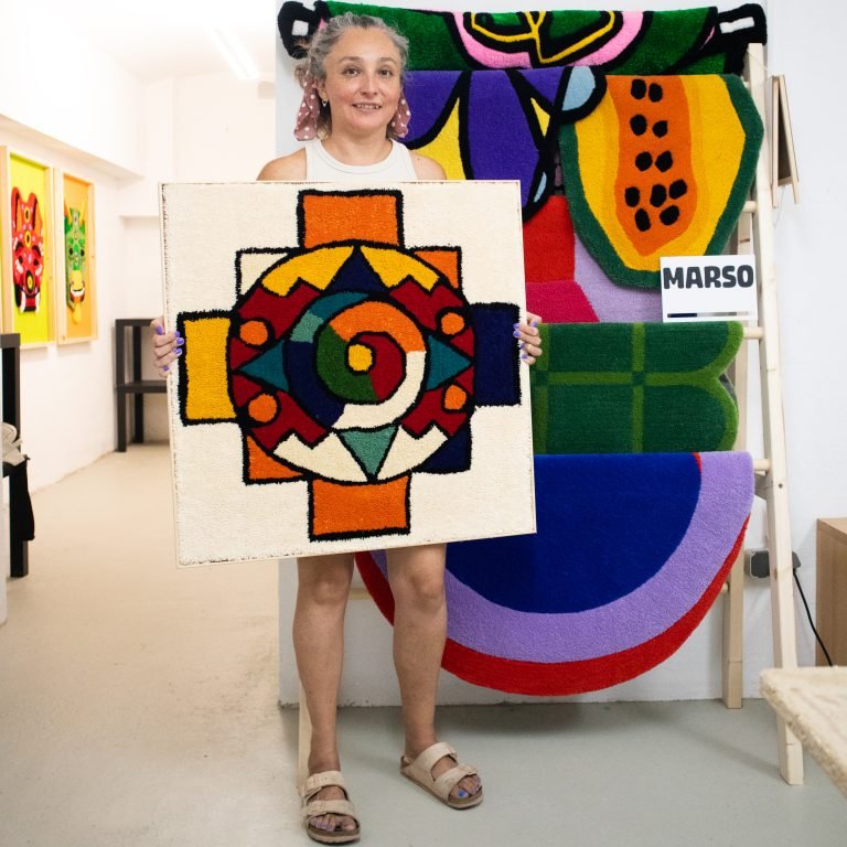 Tufted Wall Art 70 x 70 cm